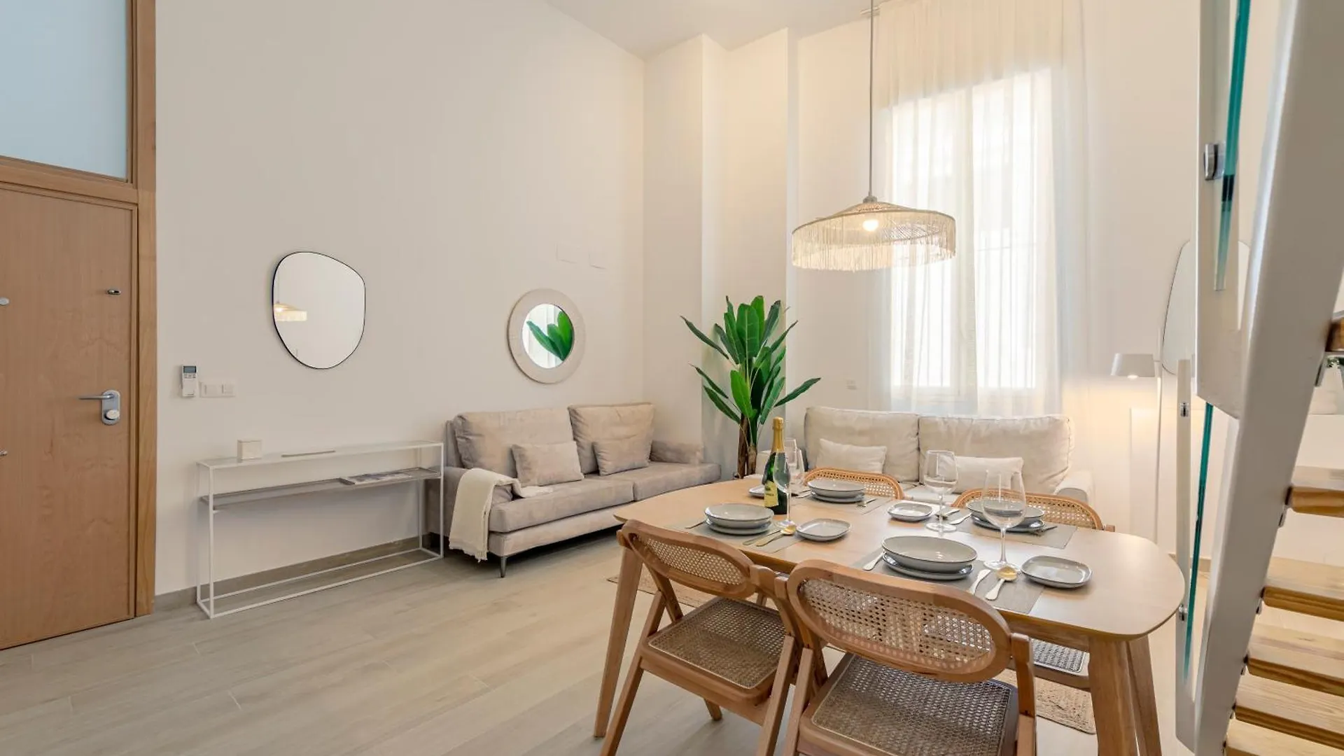 Isg Apartments Conde Negro 10 Seville