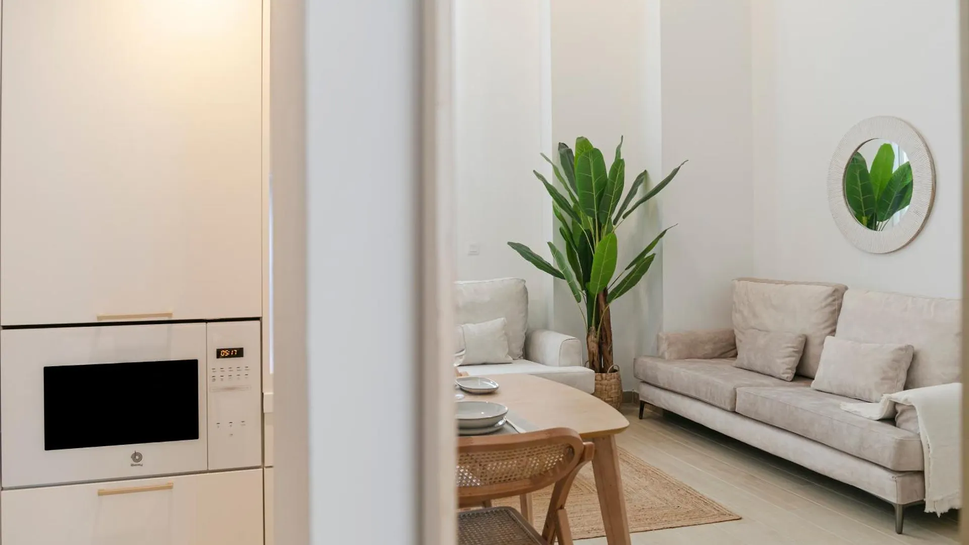 Isg Apartments Conde Negro 10 Seville Spain